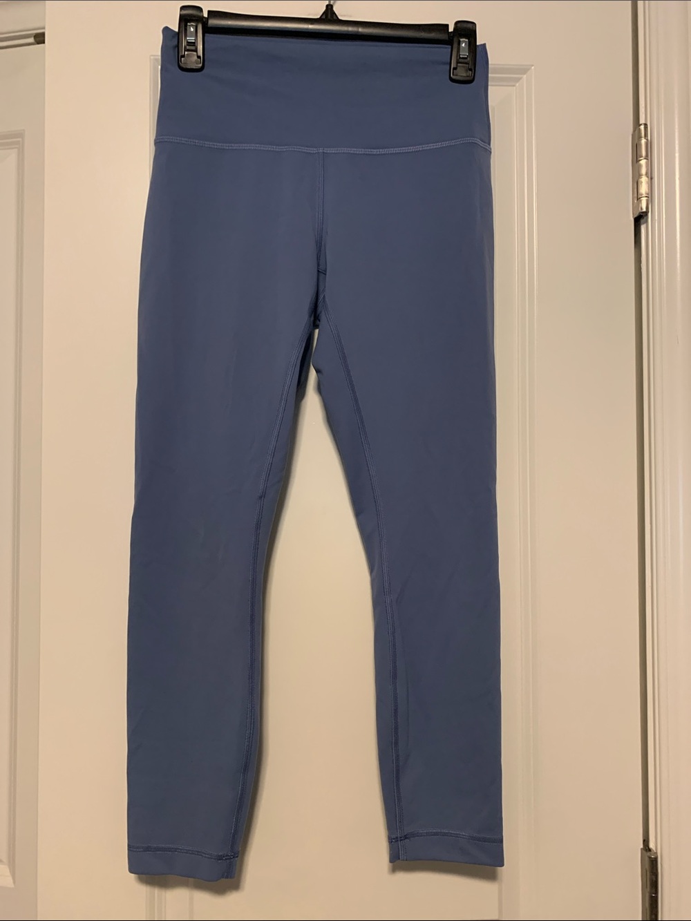Lululemon Wunder Train 25in, Sz 8
Oasis Blue, Good Condition